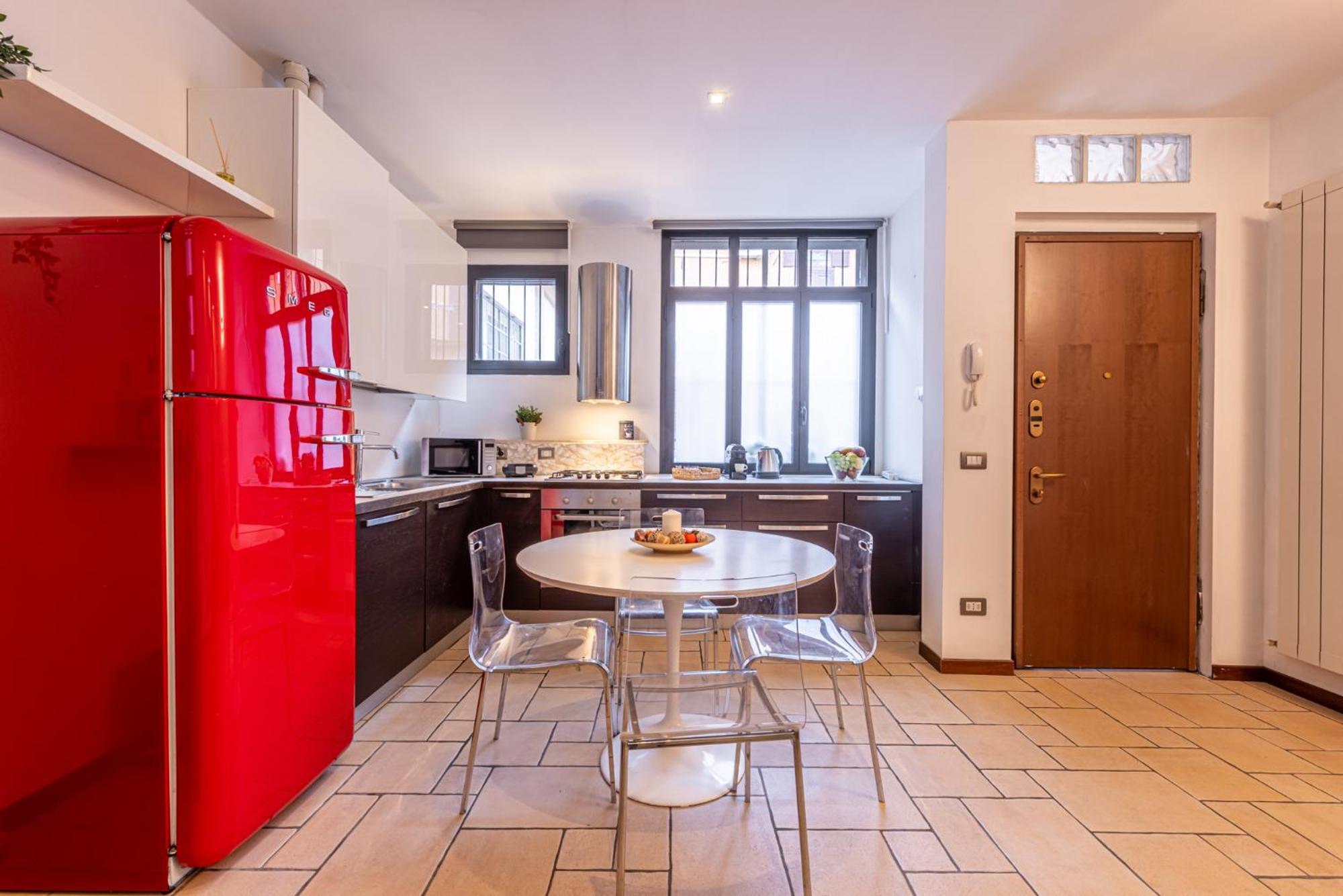 Romantic Suite Navigli - 15Min Duomo - Free Parking Milaan Buitenkant foto