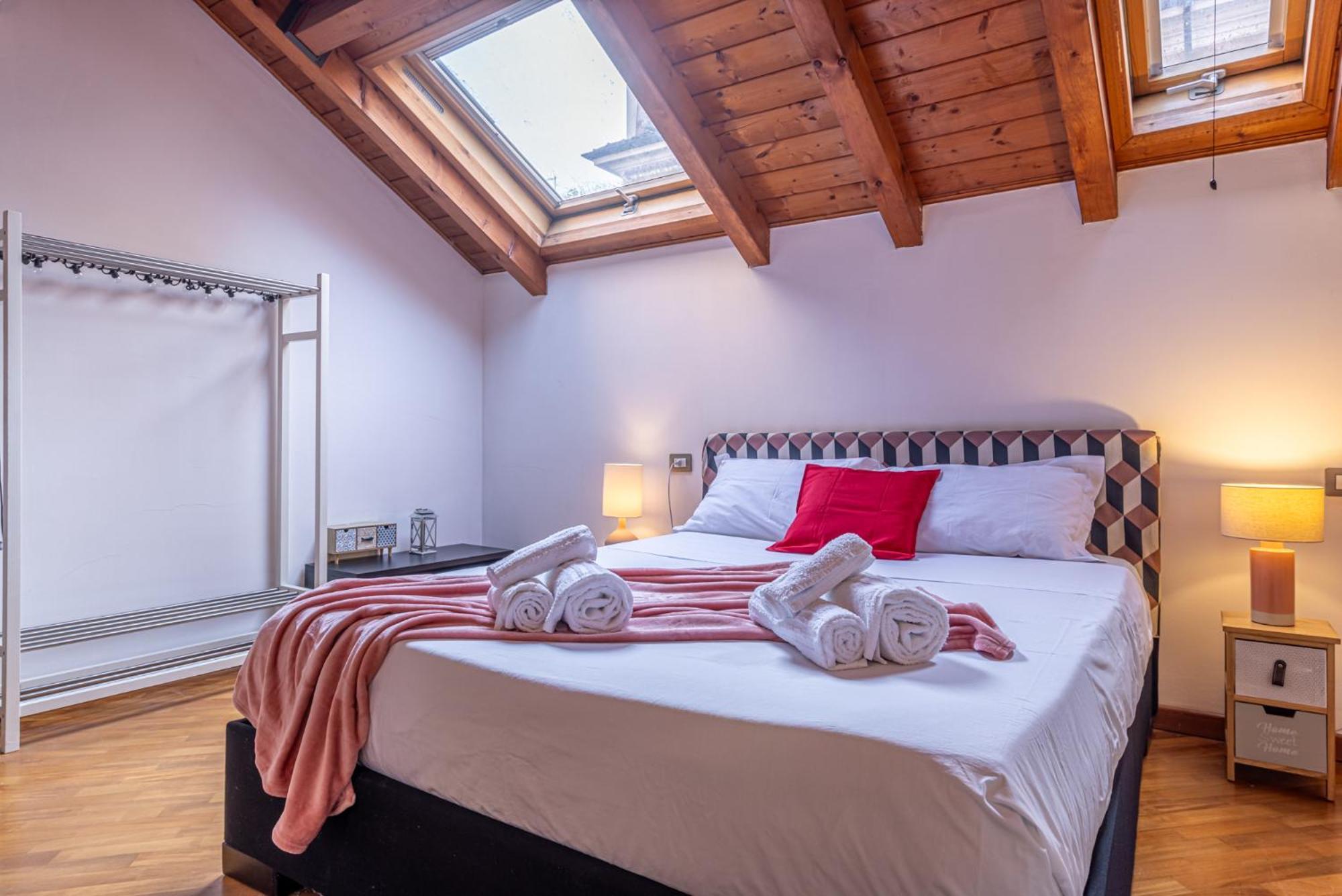 Romantic Suite Navigli - 15Min Duomo - Free Parking Milaan Buitenkant foto